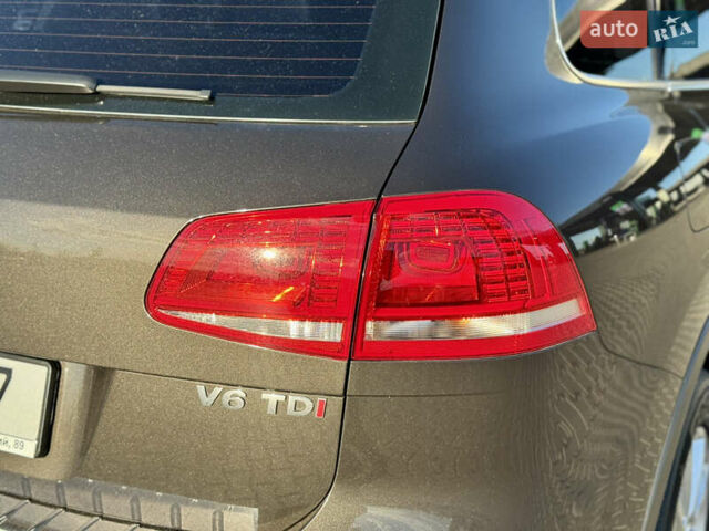 Коричневый Фольксваген Туарег, объемом двигателя 3 л и пробегом 220 тыс. км за 26500 $, фото 11 на Automoto.ua