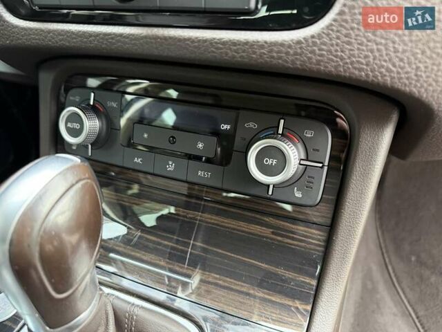 Фольксваген Туарег 2017 у Одесі на Automoto.ua Коричневий Фольксваген Туарег, об'ємом двигуна 3 л та пробігом 108 тис. км за 29999 $, фото 30 на Automoto.ua