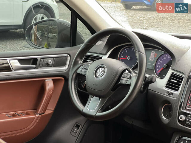 Коричневый Фольксваген Туарег, объемом двигателя 3 л и пробегом 220 тыс. км за 29800 $, фото 43 на Automoto.ua