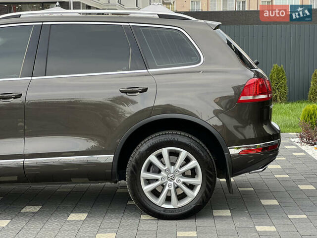 Коричневый Фольксваген Туарег, объемом двигателя 3 л и пробегом 220 тыс. км за 29800 $, фото 17 на Automoto.ua