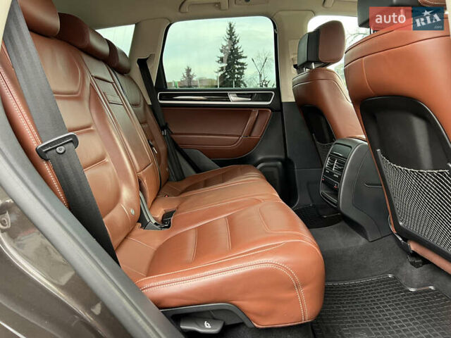 Коричневый Фольксваген Туарег, объемом двигателя 3 л и пробегом 220 тыс. км за 29800 $, фото 36 на Automoto.ua