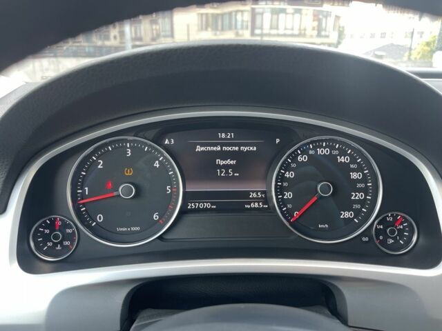 Коричневий Фольксваген Туарег, об'ємом двигуна 3 л та пробігом 257 тис. км за 28900 $, фото 7 на Automoto.ua