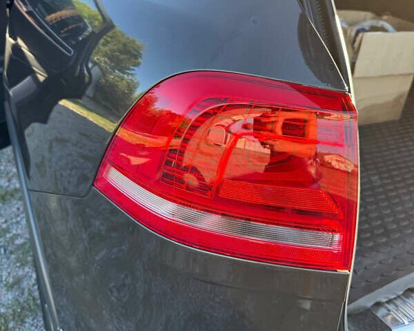 Коричневий Фольксваген Туарег, об'ємом двигуна 2.97 л та пробігом 256 тис. км за 26000 $, фото 19 на Automoto.ua