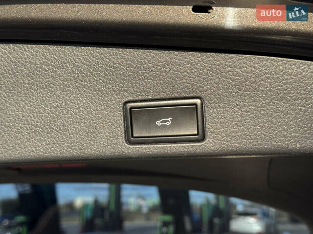 Коричневый Фольксваген Туарег, объемом двигателя 3 л и пробегом 220 тыс. км за 26500 $, фото 58 на Automoto.ua