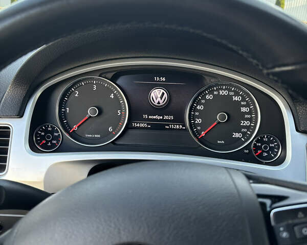 Коричневий Фольксваген Туарег, об'ємом двигуна 3 л та пробігом 154 тис. км за 33300 $, фото 6 на Automoto.ua