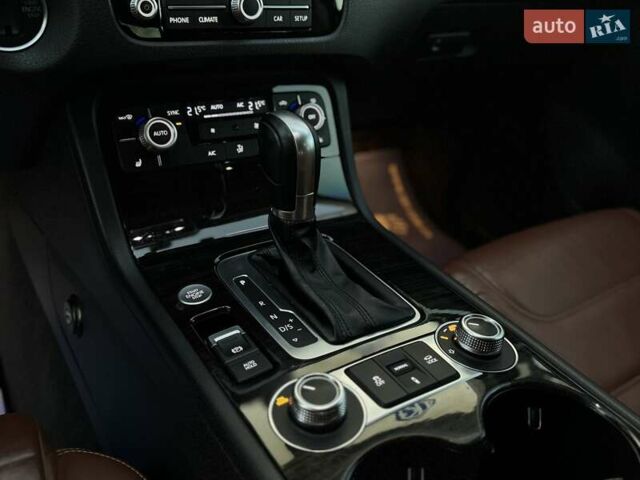 Коричневий Фольксваген Туарег, об'ємом двигуна 2.97 л та пробігом 220 тис. км за 28990 $, фото 32 на Automoto.ua