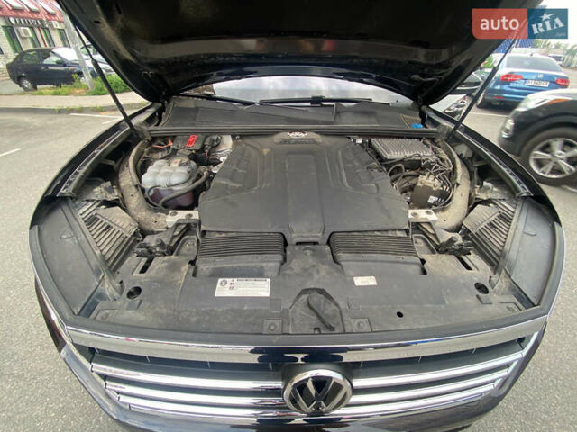 Коричневый Фольксваген Туарег, объемом двигателя 3 л и пробегом 90 тыс. км за 50000 $, фото 12 на Automoto.ua