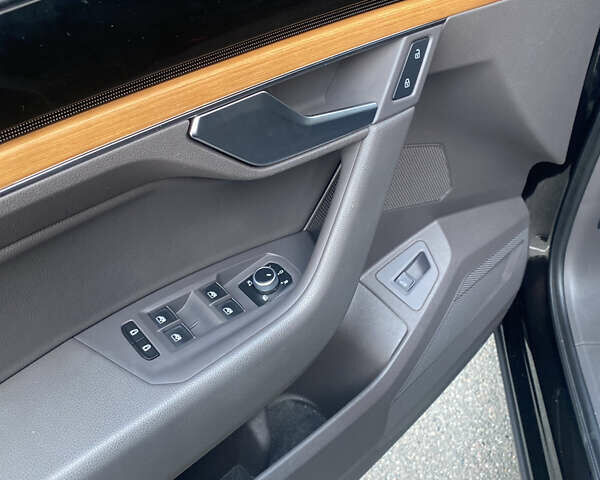 Коричневый Фольксваген Туарег, объемом двигателя 3 л и пробегом 90 тыс. км за 50000 $, фото 7 на Automoto.ua