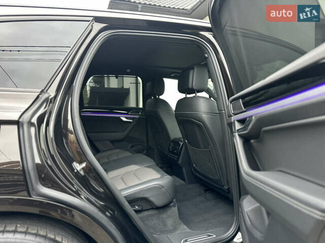 Коричневый Фольксваген Туарег, объемом двигателя 2.97 л и пробегом 98 тыс. км за 57999 $, фото 80 на Automoto.ua