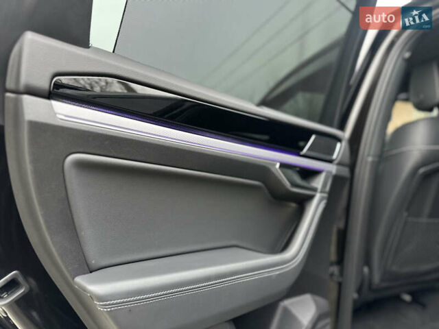 Коричневый Фольксваген Туарег, объемом двигателя 2.97 л и пробегом 98 тыс. км за 57999 $, фото 70 на Automoto.ua