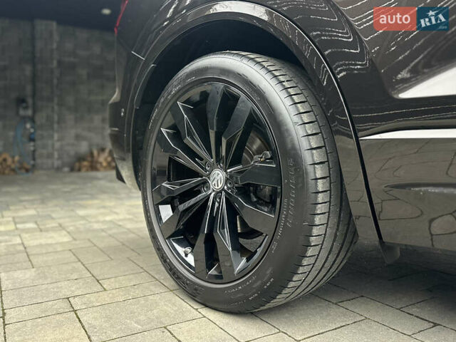 Коричневый Фольксваген Туарег, объемом двигателя 2.97 л и пробегом 98 тыс. км за 57999 $, фото 6 на Automoto.ua