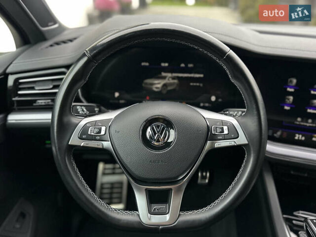 Коричневий Фольксваген Туарег, об'ємом двигуна 2.97 л та пробігом 98 тис. км за 59999 $, фото 50 на Automoto.ua