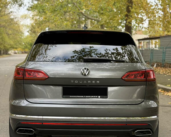 Коричневий Фольксваген Туарег, об'ємом двигуна 3 л та пробігом 100 тис. км за 48000 $, фото 5 на Automoto.ua