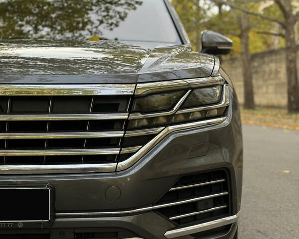 Коричневий Фольксваген Туарег, об'ємом двигуна 3 л та пробігом 100 тис. км за 48000 $, фото 22 на Automoto.ua