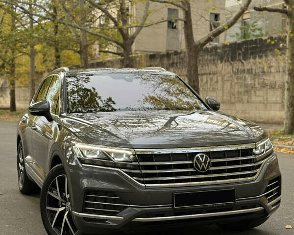 Коричневий Фольксваген Туарег, об'ємом двигуна 3 л та пробігом 100 тис. км за 48000 $, фото 1 на Automoto.ua