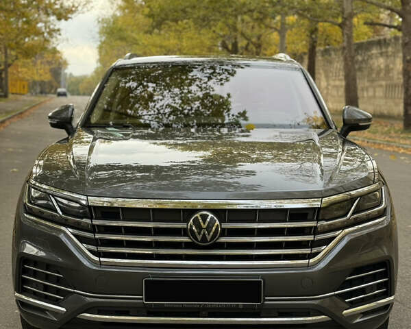 Коричневий Фольксваген Туарег, об'ємом двигуна 3 л та пробігом 100 тис. км за 48000 $, фото 21 на Automoto.ua