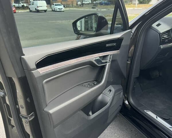 Коричневый Фольксваген Туарег, объемом двигателя 2.97 л и пробегом 38 тыс. км за 62300 $, фото 15 на Automoto.ua