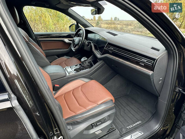 Коричневый Фольксваген Туарег, объемом двигателя 2.97 л и пробегом 255 тыс. км за 45900 $, фото 12 на Automoto.ua