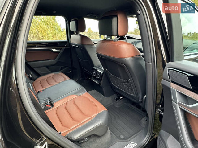 Коричневый Фольксваген Туарег, объемом двигателя 2.97 л и пробегом 255 тыс. км за 45900 $, фото 10 на Automoto.ua