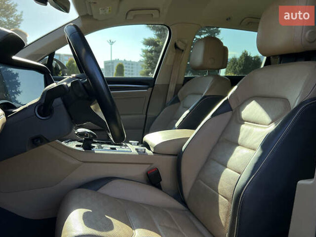 Коричневый Фольксваген Туарег, объемом двигателя 2.97 л и пробегом 96 тыс. км за 60999 $, фото 26 на Automoto.ua