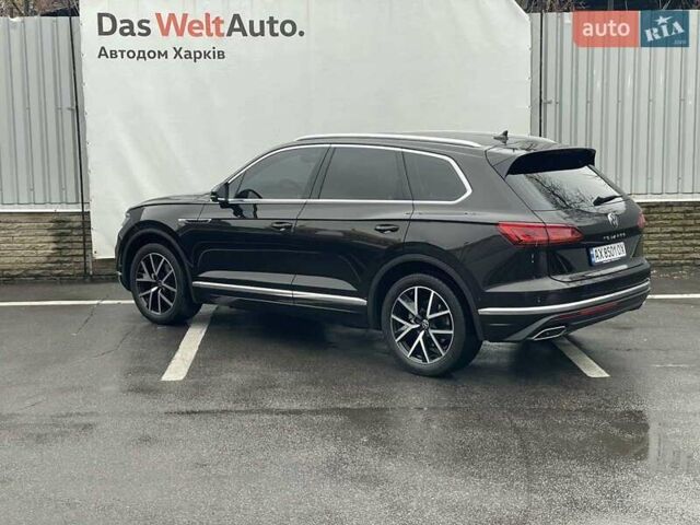 Коричневый Фольксваген Туарег, объемом двигателя 2.97 л и пробегом 74 тыс. км за 62000 $, фото 5 на Automoto.ua