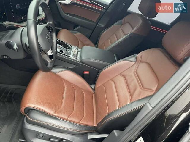 Коричневый Фольксваген Туарег, объемом двигателя 2.97 л и пробегом 74 тыс. км за 62000 $, фото 12 на Automoto.ua