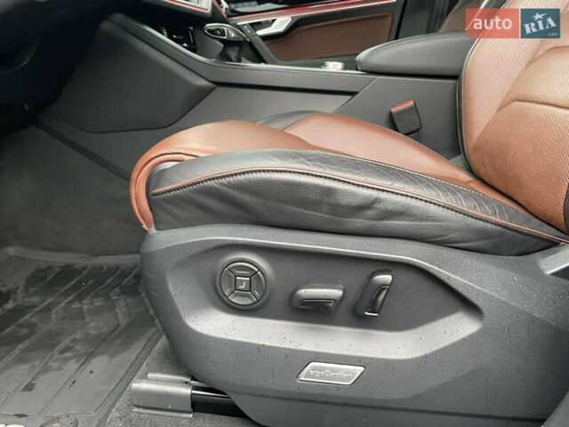 Коричневый Фольксваген Туарег, объемом двигателя 2.97 л и пробегом 74 тыс. км за 62000 $, фото 13 на Automoto.ua