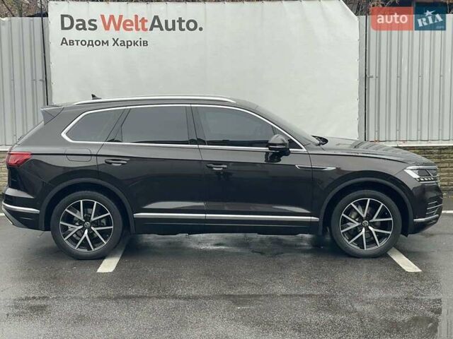 Коричневый Фольксваген Туарег, объемом двигателя 2.97 л и пробегом 74 тыс. км за 62000 $, фото 2 на Automoto.ua