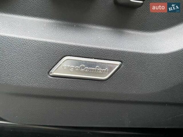 Коричневий Фольксваген Туарег, об'ємом двигуна 2.99 л та пробігом 48 тис. км за 69000 $, фото 25 на Automoto.ua