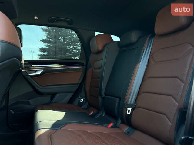 Коричневый Фольксваген Туарег, объемом двигателя 3 л и пробегом 47 тыс. км за 60999 $, фото 18 на Automoto.ua