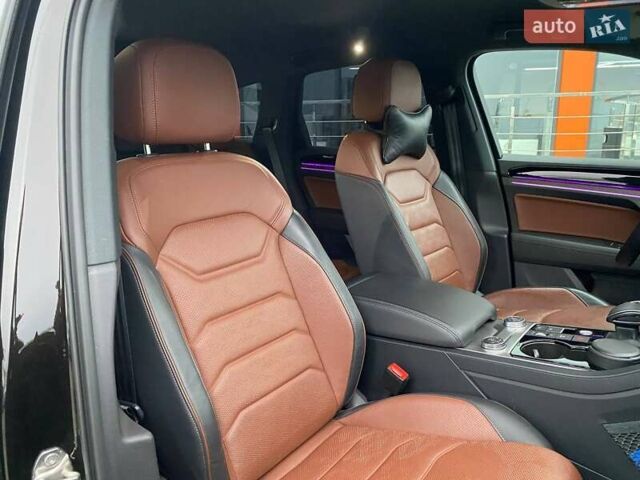 Коричневий Фольксваген Туарег, об'ємом двигуна 2.99 л та пробігом 48 тис. км за 69000 $, фото 31 на Automoto.ua