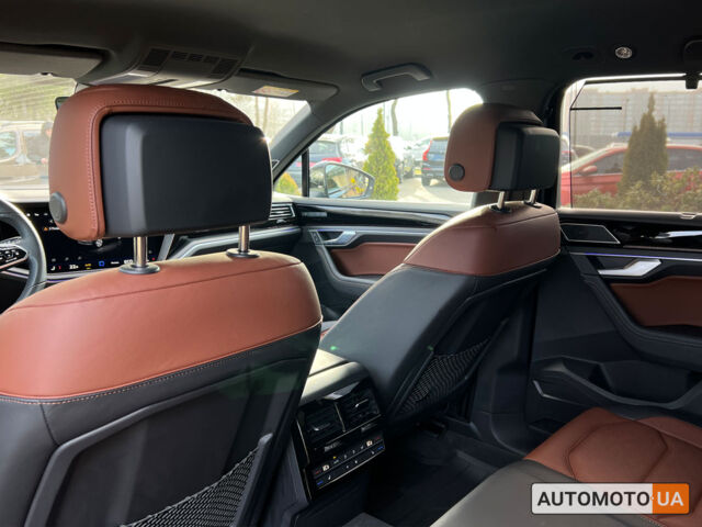 Коричневый Фольксваген Туарег, объемом двигателя 3 л и пробегом 10 тыс. км за 83600 $, фото 17 на Automoto.ua