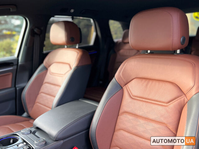 Коричневый Фольксваген Туарег, объемом двигателя 3 л и пробегом 10 тыс. км за 83600 $, фото 23 на Automoto.ua