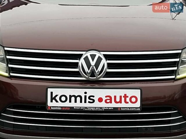 Красный Фольксваген Туарег, объемом двигателя 3.6 л и пробегом 189 тыс. км за 22649 $, фото 6 на Automoto.ua