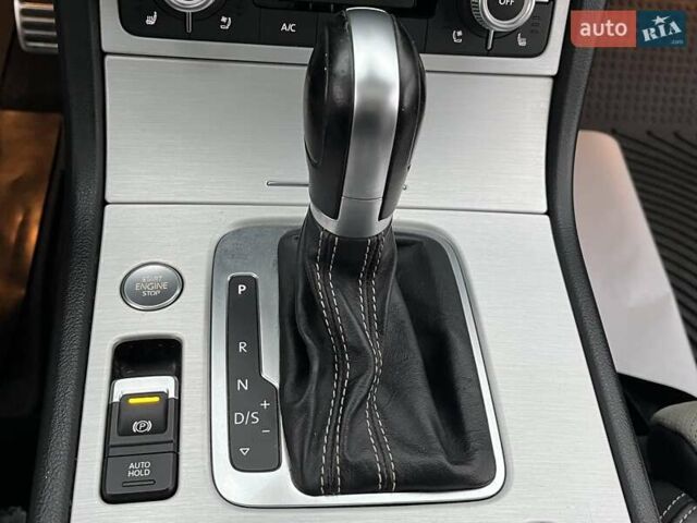 Красный Фольксваген Туарег, объемом двигателя 3.6 л и пробегом 189 тыс. км за 22649 $, фото 39 на Automoto.ua