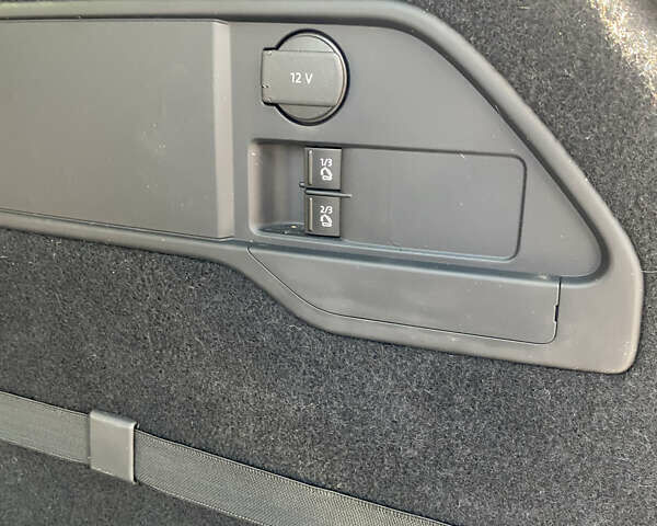 Красный Фольксваген Туарег, объемом двигателя 3.6 л и пробегом 127 тыс. км за 21500 $, фото 43 на Automoto.ua