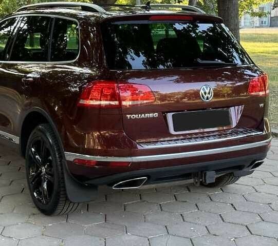 Красный Фольксваген Туарег, объемом двигателя 3.6 л и пробегом 75 тыс. км за 15000 $, фото 16 на Automoto.ua