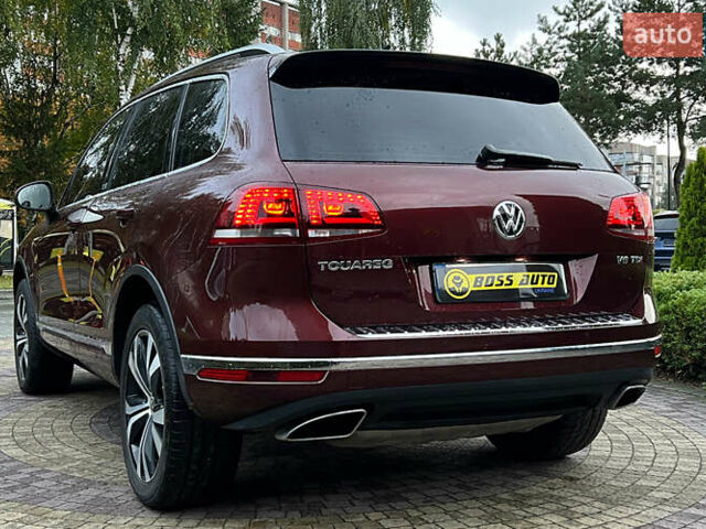 Красный Фольксваген Туарег, объемом двигателя 2.97 л и пробегом 191 тыс. км за 40500 $, фото 6 на Automoto.ua