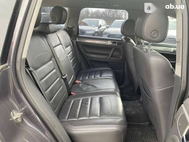 Фольксваген Туарег, объемом двигателя 5 л и пробегом 282 тыс. км за 10000 $, фото 26 на Automoto.ua