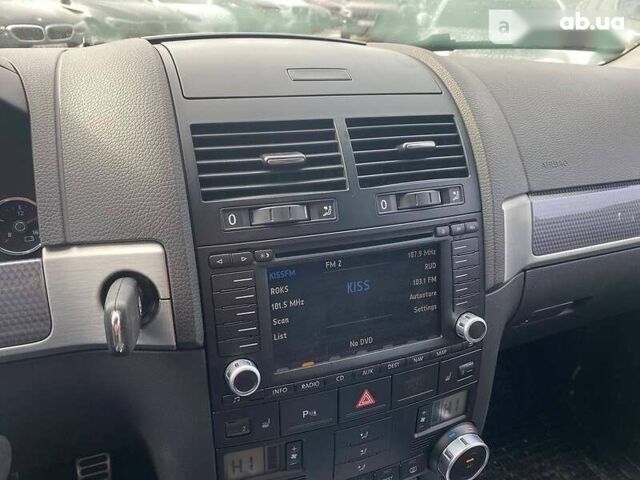 Фольксваген Туарег, объемом двигателя 5 л и пробегом 282 тыс. км за 10000 $, фото 15 на Automoto.ua