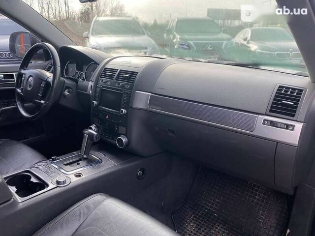 Фольксваген Туарег, объемом двигателя 5 л и пробегом 282 тыс. км за 10000 $, фото 9 на Automoto.ua