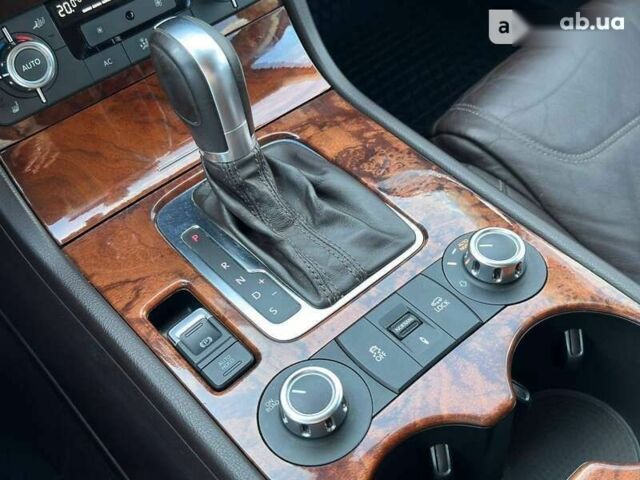 Фольксваген Туарег, об'ємом двигуна 3 л та пробігом 288 тис. км за 20800 $, фото 17 на Automoto.ua