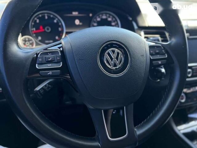 Фольксваген Туарег, объемом двигателя 3 л и пробегом 172 тыс. км за 22400 $, фото 26 на Automoto.ua