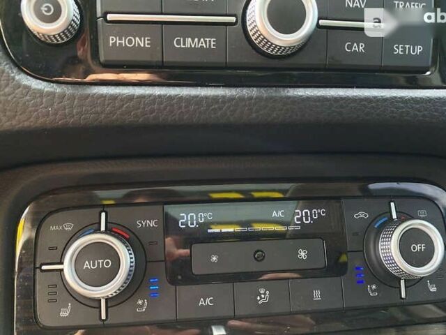 Фольксваген Туарег, объемом двигателя 3 л и пробегом 189 тыс. км за 29000 $, фото 16 на Automoto.ua