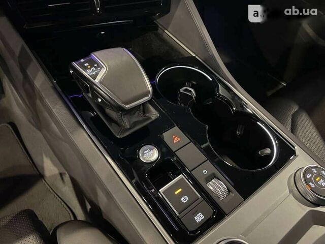 Фольксваген Туарег, объемом двигателя 3 л и пробегом 68 тыс. км за 61900 $, фото 17 на Automoto.ua