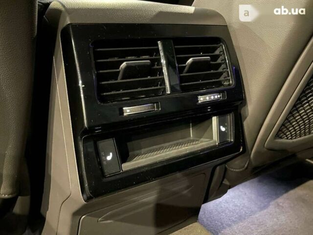 Фольксваген Туарег, объемом двигателя 3 л и пробегом 68 тыс. км за 61900 $, фото 29 на Automoto.ua