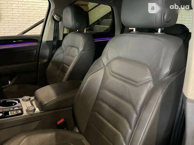 Фольксваген Туарег, объемом двигателя 3 л и пробегом 68 тыс. км за 61900 $, фото 10 на Automoto.ua