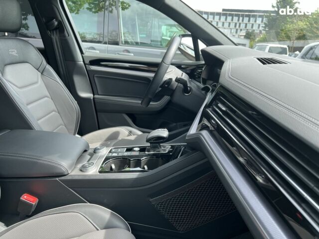 Фольксваген Туарег, об'ємом двигуна 3 л та пробігом 1 тис. км за 98887 $, фото 27 на Automoto.ua