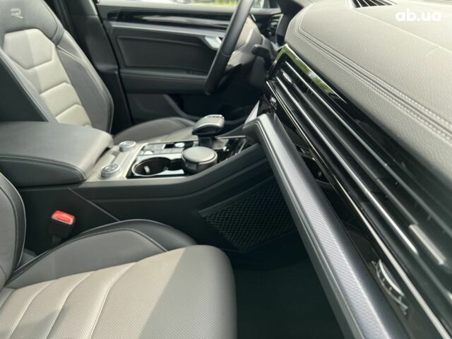 Фольксваген Туарег, об'ємом двигуна 3 л та пробігом 1 тис. км за 102006 $, фото 24 на Automoto.ua