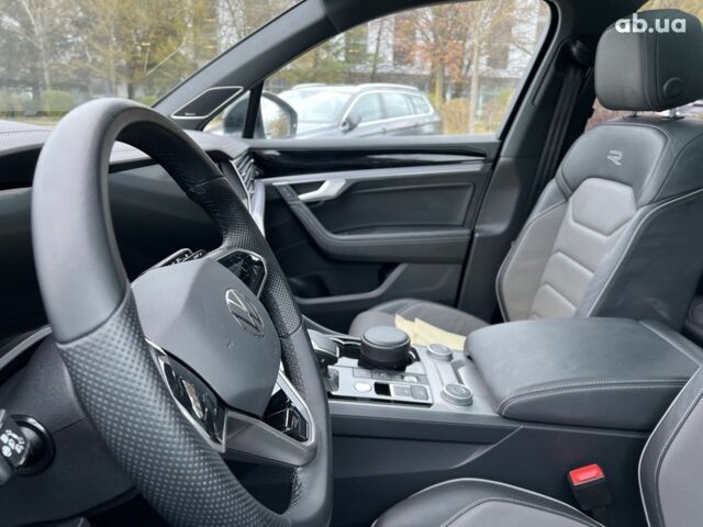 Фольксваген Туарег, об'ємом двигуна 3 л та пробігом 15 тис. км за 95870 $, фото 36 на Automoto.ua